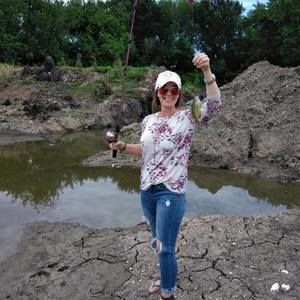 Meet your Posher, Carrie